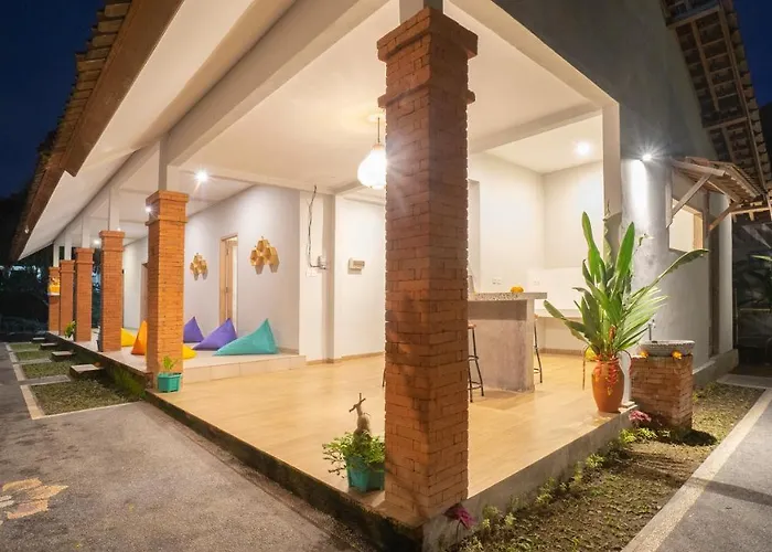 Aura Dormitory House Ubud